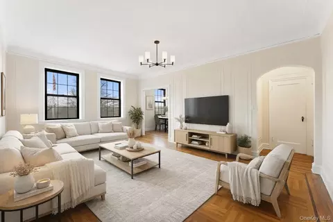 14 N Chatsworth Ave #4M, Larchmont, NY 10538