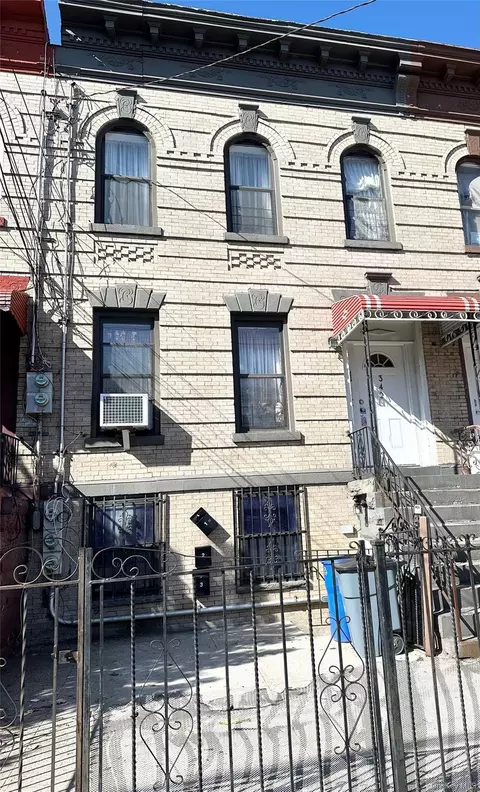 342 Montauk Ave #2, Brooklyn, NY 11208