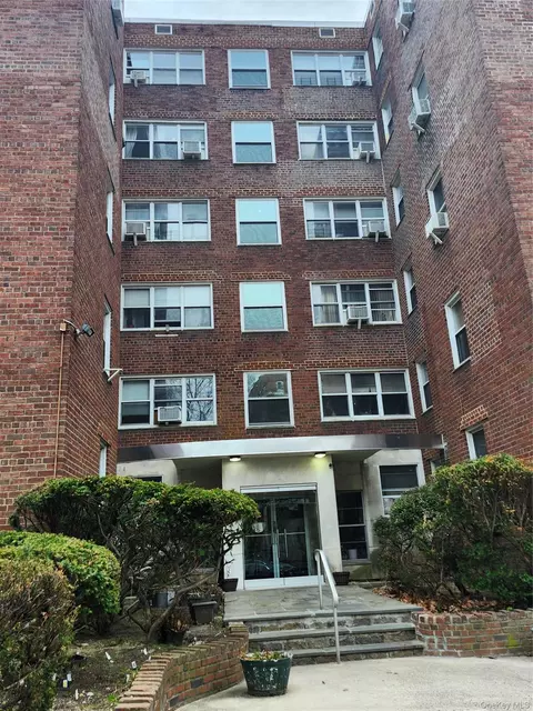1234 Midland Ave #3E, Yonkers, NY 10708