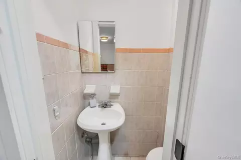 Bath - 2033 E 68th St, Brooklyn, NY 11234 photo 2 of 3