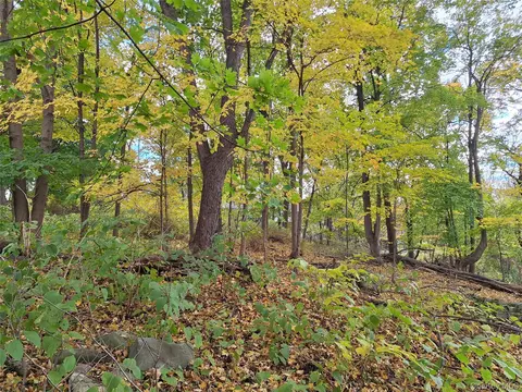 2 Wright St, Newburgh City, NY 12550 photo 4