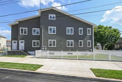 118-11 Lakeview Blvd, Jamaica, NY 11434