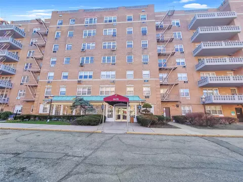 8439 153rd Ave #6A, Howard Beach, NY 11414
