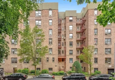 3440 78th St #4A, Jackson Heights, NY 11372