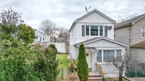 7025 71st Pl, New York, NY 11385