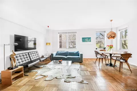 3901 Independence Ave #2L, New York, NY 10463