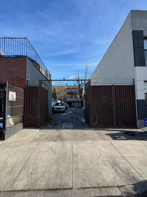 1822 Dekalb Ave, New York, NY 11385