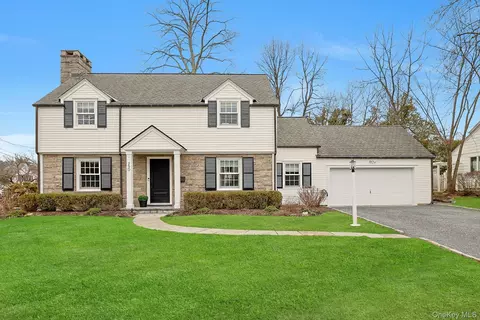 250 Mamaroneck Rd, Scarsdale, NY 10583
