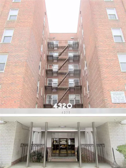 4320 Van Cortlandt Park E #3F, New York, NY 10470