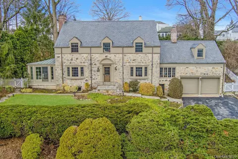 21 Tisdale Rd, Scarsdale, NY 10583