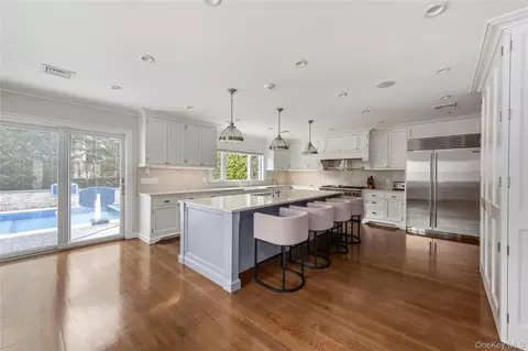 Kitchen - 15496 Riverside Dr, New York, NY 11357 photo 1 of 3