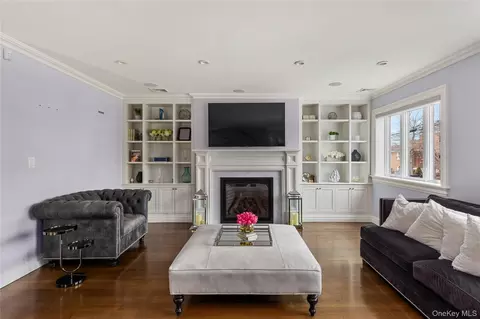 Living - 15496 Riverside Dr, New York, NY 11357 photo 1 of 1
