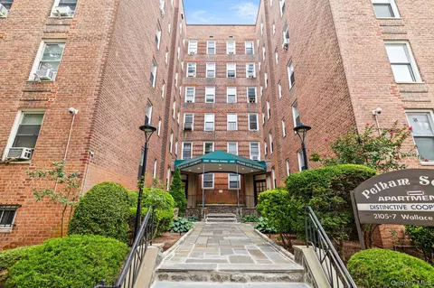 2105 Wallace Ave #5A, New York, NY 10462