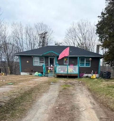 32 Cedar Ln, Dover, NY 12594