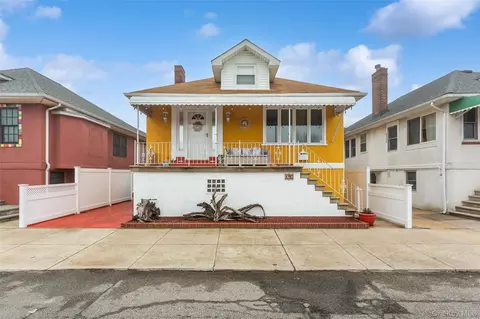 140 Roosevelt Blvd, Long Beach, NY 11561