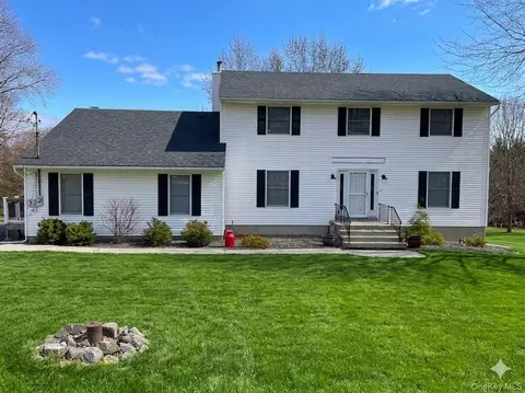 20 Day Rd, Hamptonburgh, NY 10916