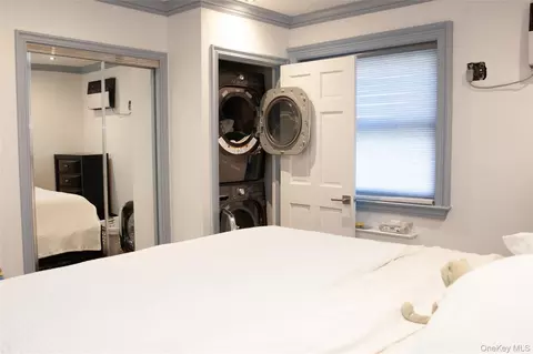 Bedroom - 199-18 16th Ave #2-5, Whitestone, NY 11357 photo 5 of 6