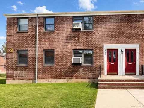 17-73 166 St #FL -2, Whitestone, NY 11357