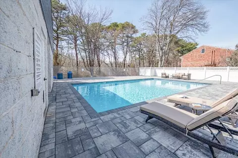 Exterior - 40 W 4th St #206, Patchogue, NY 11772 photo 2 of 2