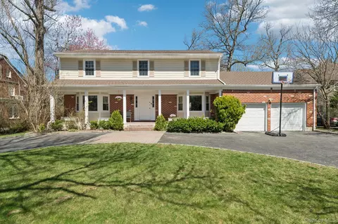 61 Arleigh Rd, North Hempstead, NY 11021