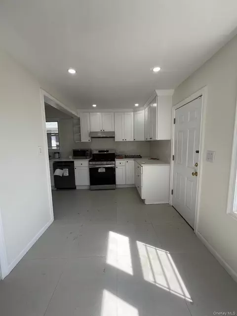 3820 Sedgwick Ave, New York, NY 10463