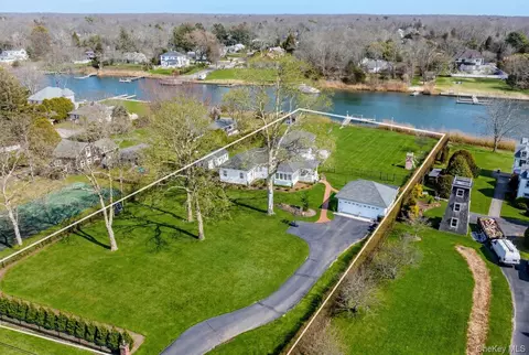 67 Lake Ave, Center Moriches, NY 11934