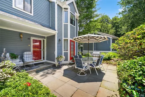 116 Valleyview Rd, Greenburgh, NY 10533