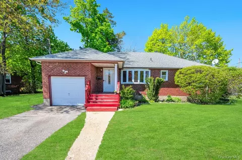 245 Lawson St, Hempstead, NY 11550