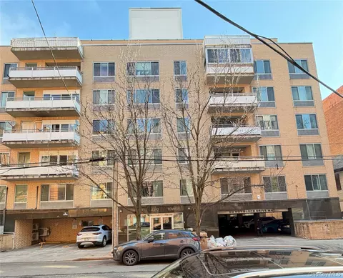 43-17 Union St #6E, New York, NY 11355