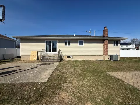 Undisclosed, Deer Park, NY 11729
