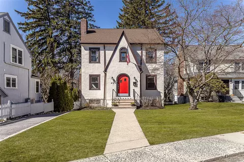 459 Bronxville Rd, Yonkers, NY 10708