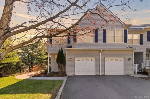 3014 Patrick Henry Ct #43, New Windsor, NY 12553