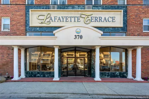 370 W Broadway #2X, Long Beach, NY 11561