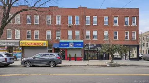 43-06 34 Ave, Long Island City, NY 11101