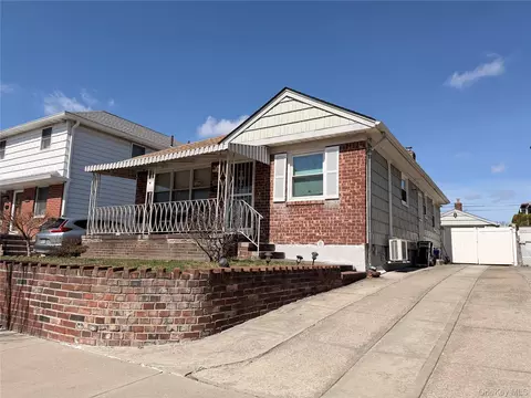 15739 20th Rd, New York, NY 11357