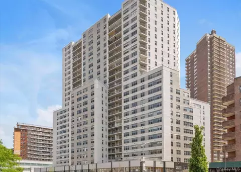 125-10 Queens Blvd #2606, New York, NY 11415