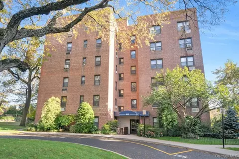 620 Pelham Rd #6G, New Rochelle, NY 10805