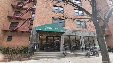 99-06 58 Ave #2F, New York, NY 11368