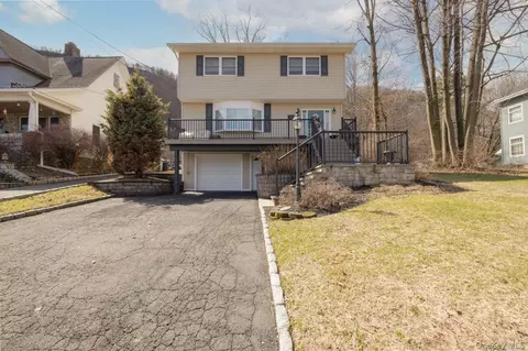 22 Hillside Ave, Haverstraw, NY 10927