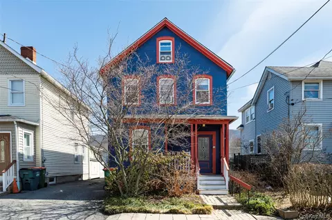 39 N Chestnut St, Beacon, NY 12508