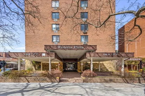 14477 Roosevelt Ave #3D, New York, NY 11354