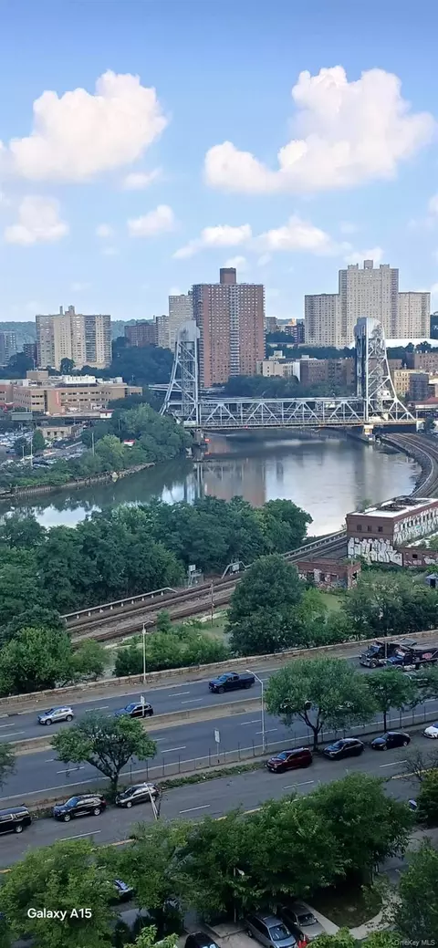 2630 Kingsbridge Ter #7V-7VA, New York, NY 10463