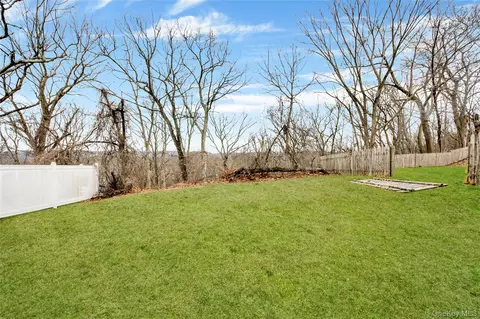 Exterior - 130 Benefield Blvd, Peekskill, NY 10566 photo 4 of 4