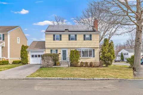 15 Brookside Ln, Harrison, NY 10528