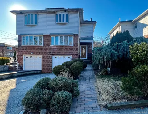 199-18 Cross Island Pkwy, New York, NY 11357