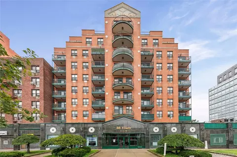 14218 38th Ave #9C, Flushing, NY 11354