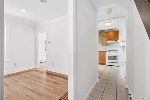 Entry Way - 1133 Orchard St, Peekskill, NY 10566 photo 2 of 2