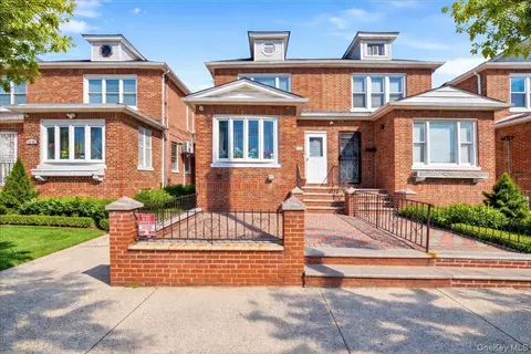 2734 Pearsall Ave, New York, NY 10469