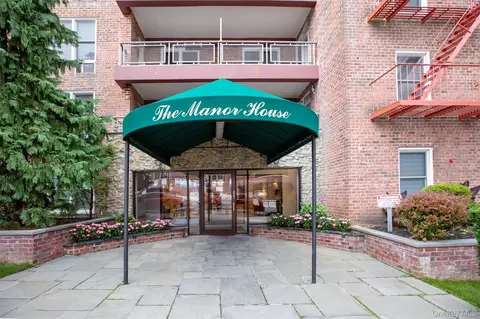 241-20 Northern Blvd #5E, New York, NY 11362