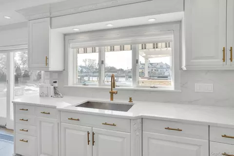 Kitchen - 10 Beech Rd, Islip, NY 11751 photo 7 of 7